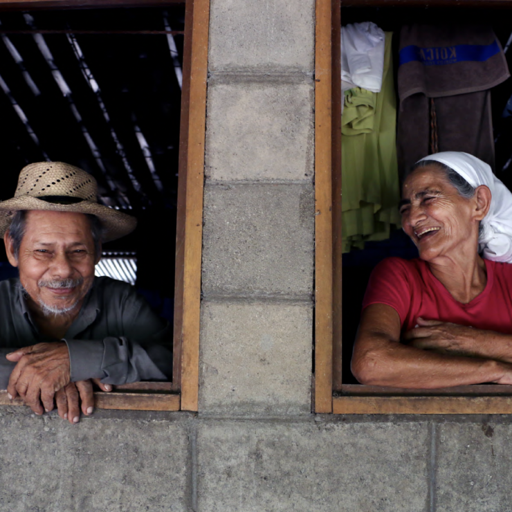 Beneficiarios del proyecto de apadrinamiento de Descartados (bajo Lempa, El Salvador)