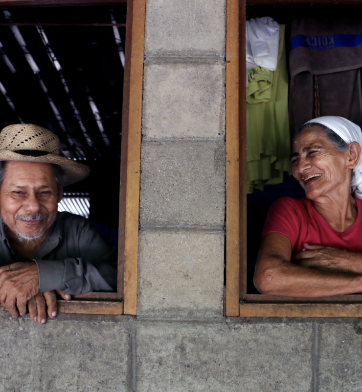 Beneficiarios del proyecto de apadrinamiento de Descartados (bajo Lempa, El Salvador)